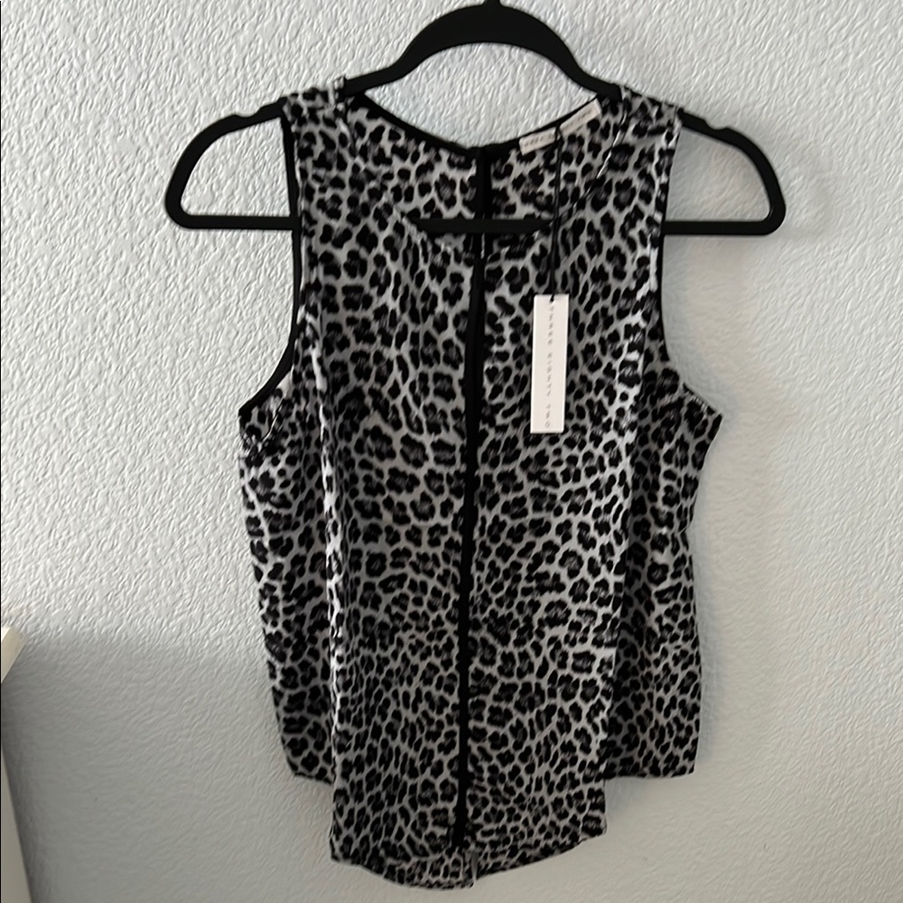 Three Eighty Two Harper Keyhole Leopard Print Tank